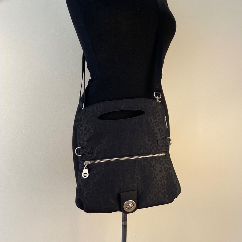Baggallini Black Convertible Crossbody Bag with Adjustable Strap + Change Purse